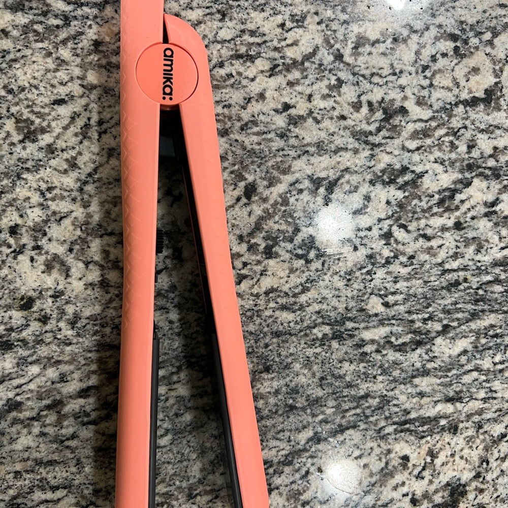 Amika flat iron tool